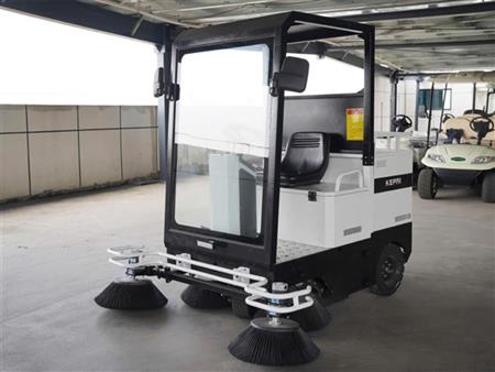 Xe quét chạy điện ngồi lái bán kín K2