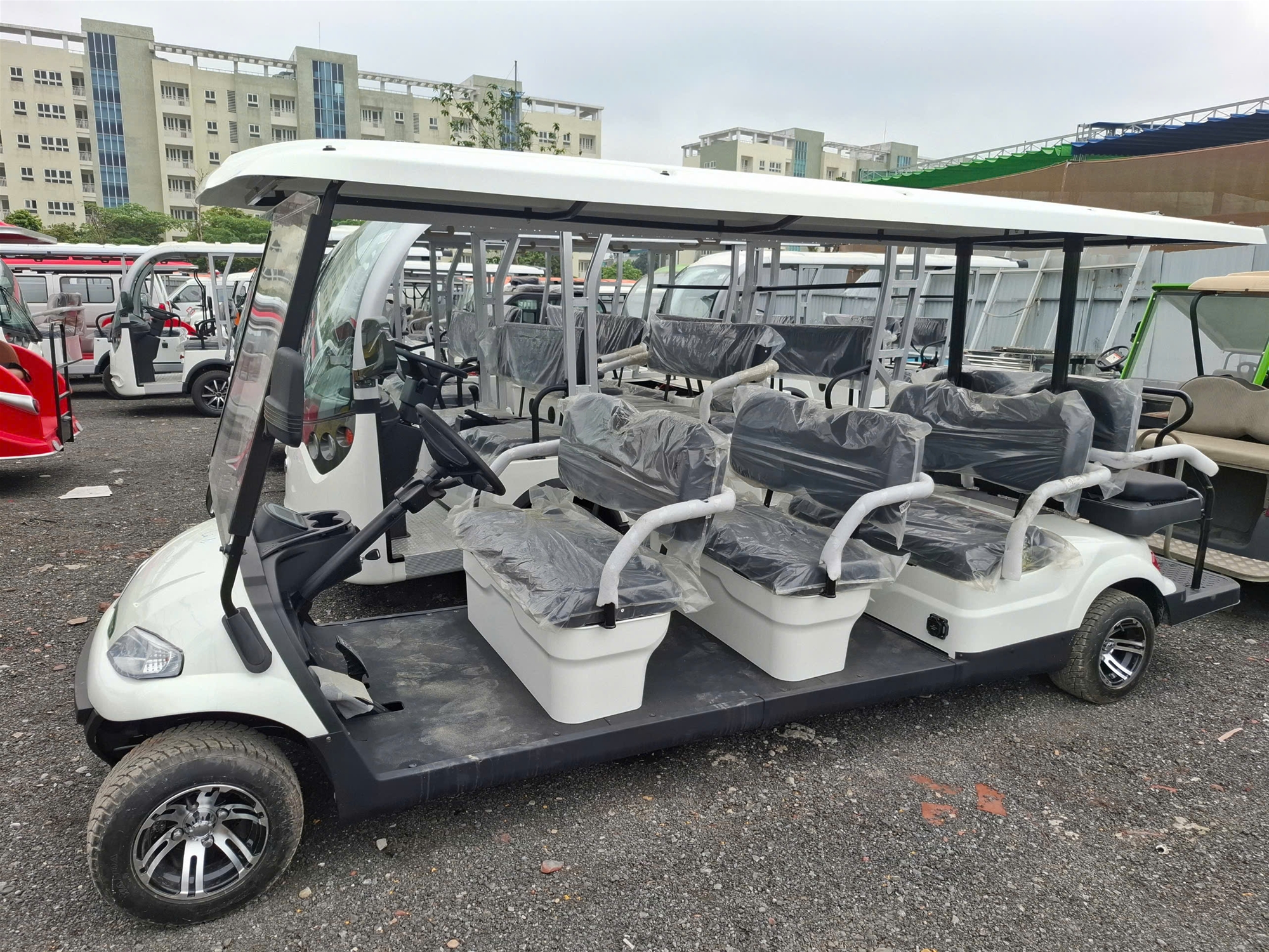 xe điện kiểu golf 8 chỗ